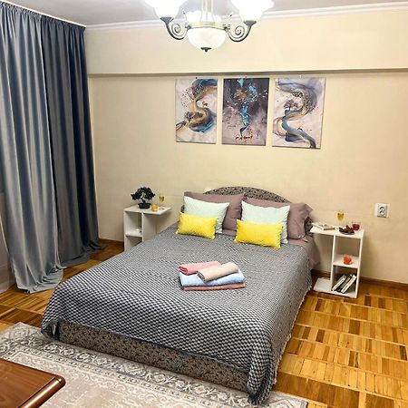 Comfort Алма Ата Екстериор снимка
